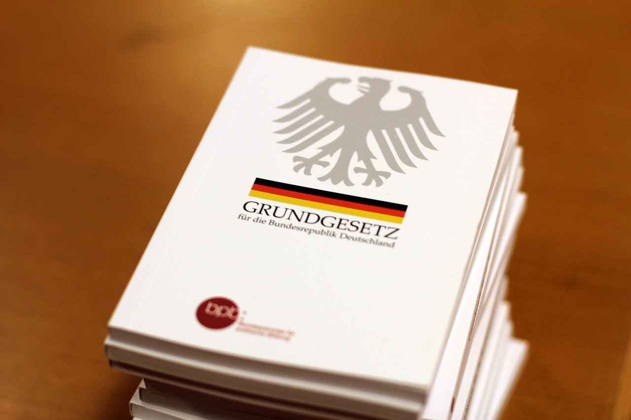 Das deutsche Grundgesetz Das deutsche Grundgesetz