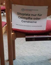 Sitzplatz für Geimpfte oder Genesene Sitzplatz für Geimpfte oder Genesene
